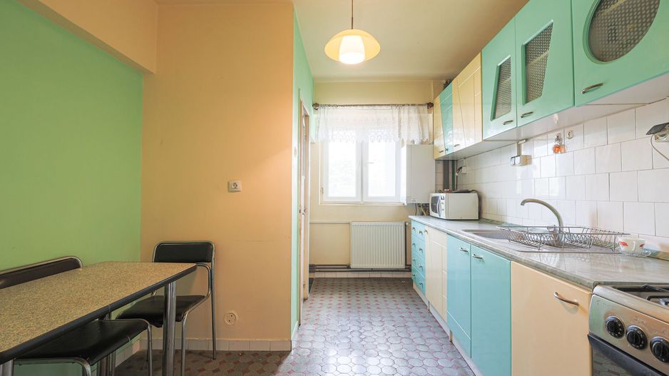 Rezervat Apartament decomandat cu 3 camere in zona spitalului - Poză 2