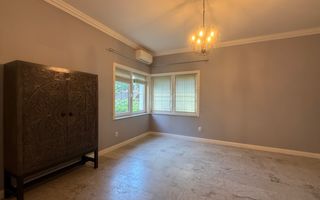 Apartament modern la vila cu gradina si teren 263mp aproape de centru - Poză 11