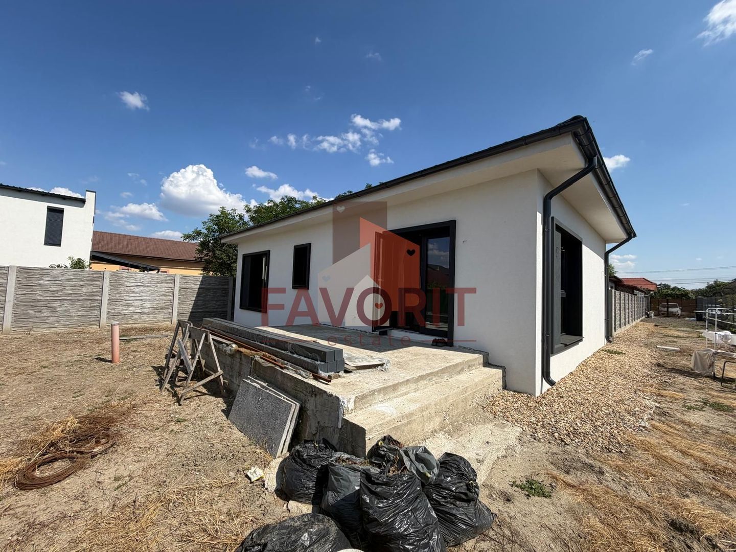 Casă Individuala | 3 camere | Toate utilitatile | Teren Generos | - Poză 2