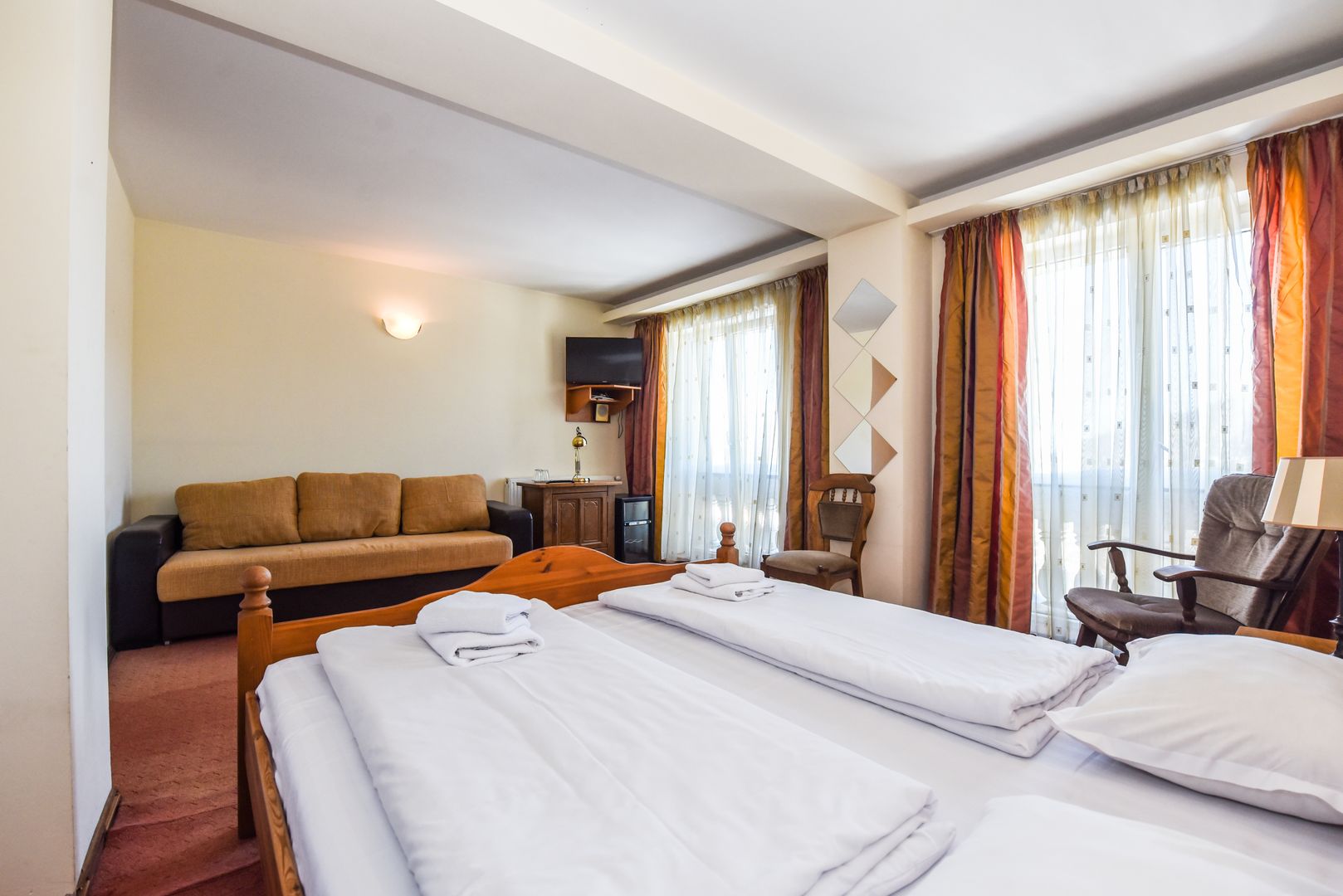 Hotel glamour si restaurant, in inima statiunii Predeal - Poză 36