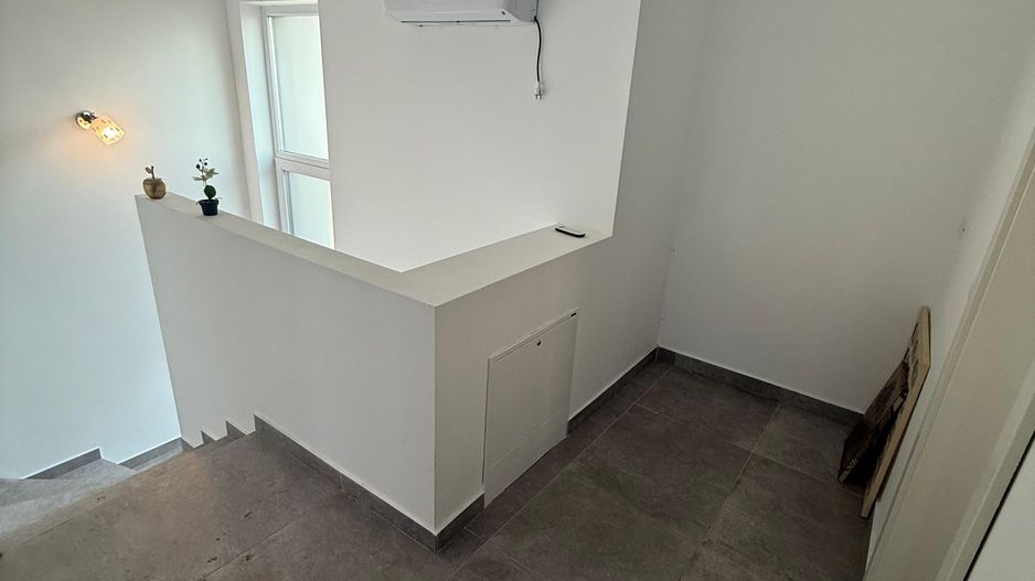 Locuinta cu 3 camere, curte si 2 locuri de parcare - Poză 16