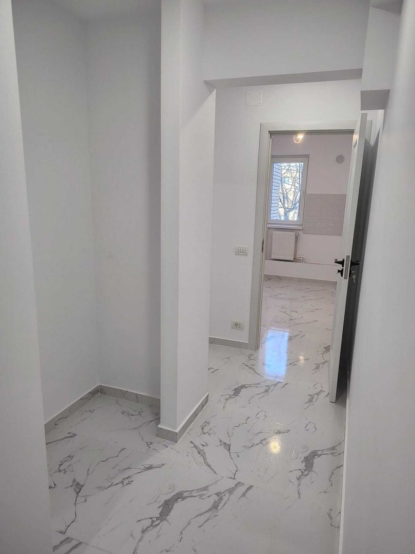 Apartament 3 camere centrala proprie renovat Favorit - Poză 6