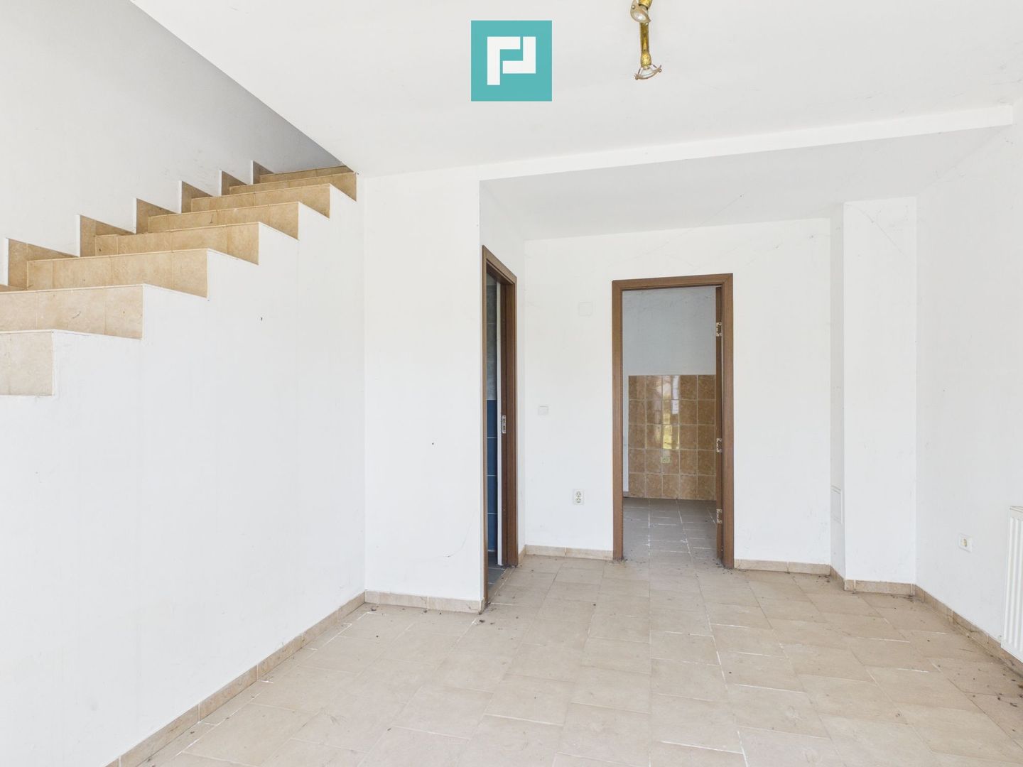 Două duplexuri cu 6 camere, 114mp, zona Confecții - Poză 12