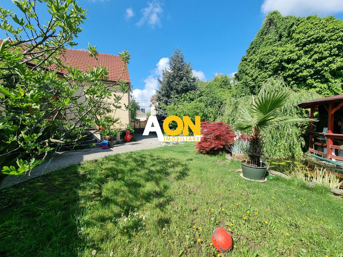 De vanzare casa 5 camere, 1200mp teren, zona ultracentrala - Poză 9