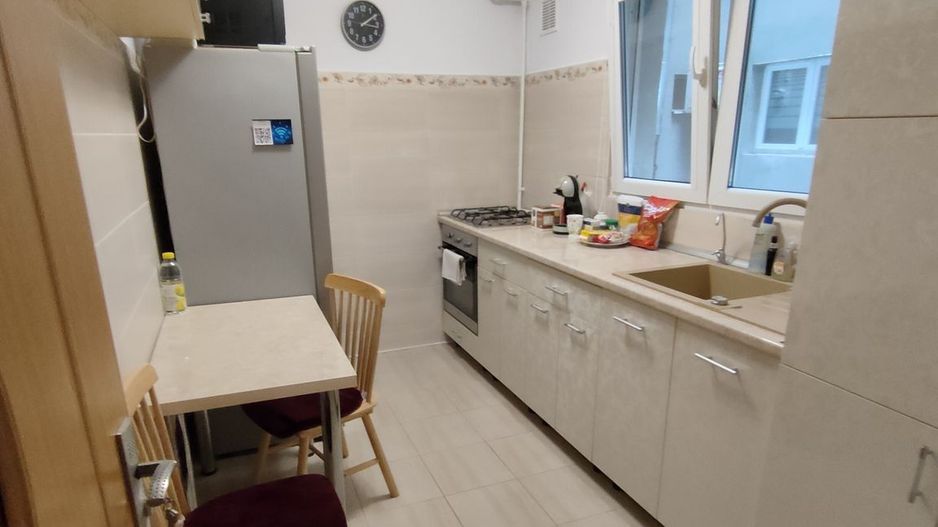 Vanzare Apartament 2 camere, parter, renovat , mobilat, utilat  - Drumul Taberei - Poză 8