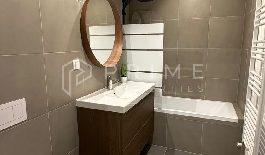 Apartament cu 2 Camere Modern, Parcare și Boxă - Maurer Residence - Poză 13