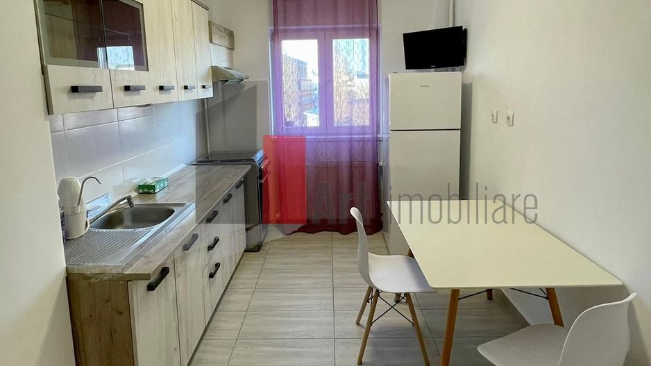 Închiriere apartament 2 camere Calea Văcărești - Poză 2