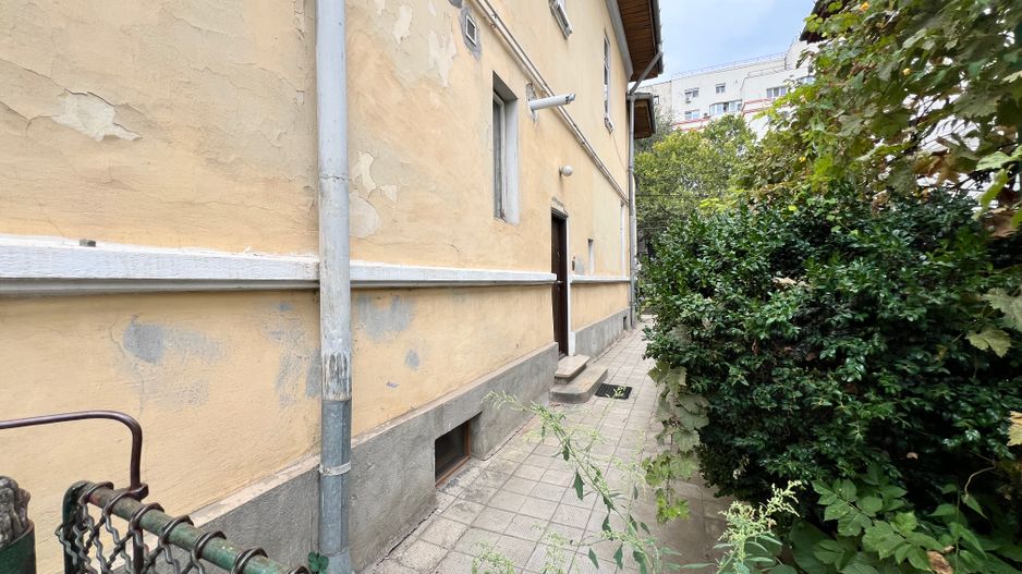 Casă interbelică de închiriat – Str. Barbu Văcărescu nr. 33 - Poză 40