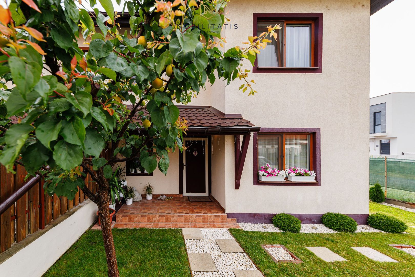 Cartierul Europa - Casa frumoasa, super spatioasa cu 5 camere | Com 0% - Poză 2