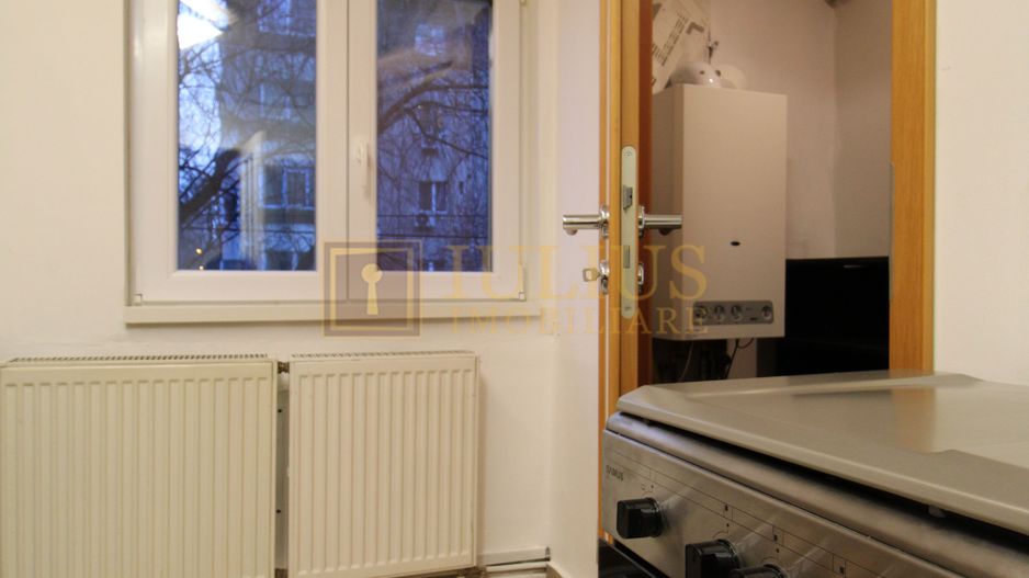 Decomandat, centrala pproprie, ideal pentru cei ce lucreaza de acasa. - Poză 13