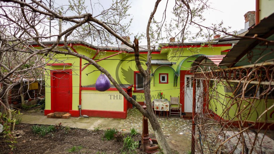 Casă 4 camere de vânzare | Anexa și Garaj | Zona Centrala Ploiesti - Poză 3