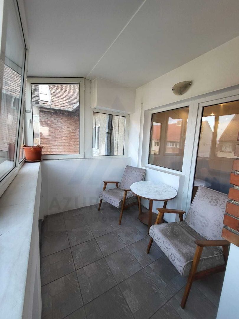 Apartament renovat 3 camere 2 bai 85 mp utili in zona Centrala - Poză 4