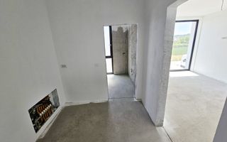 Casa moderna, 4 camere, semifinisata, 386 mp teren, zona Micesti - Poză 12