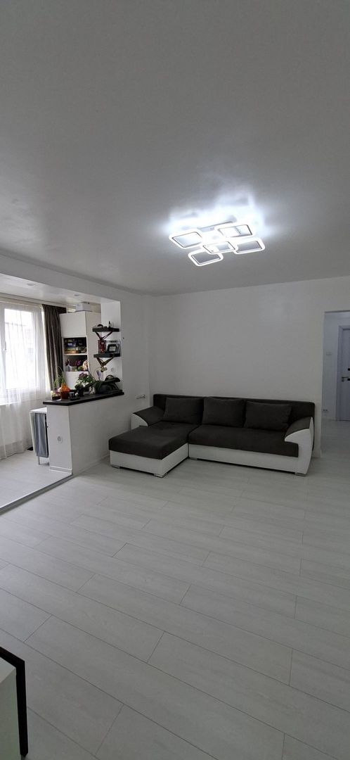 Apartament 3 camere | Obor | Renovat complet | Mobilat & utilat** - Poză 1