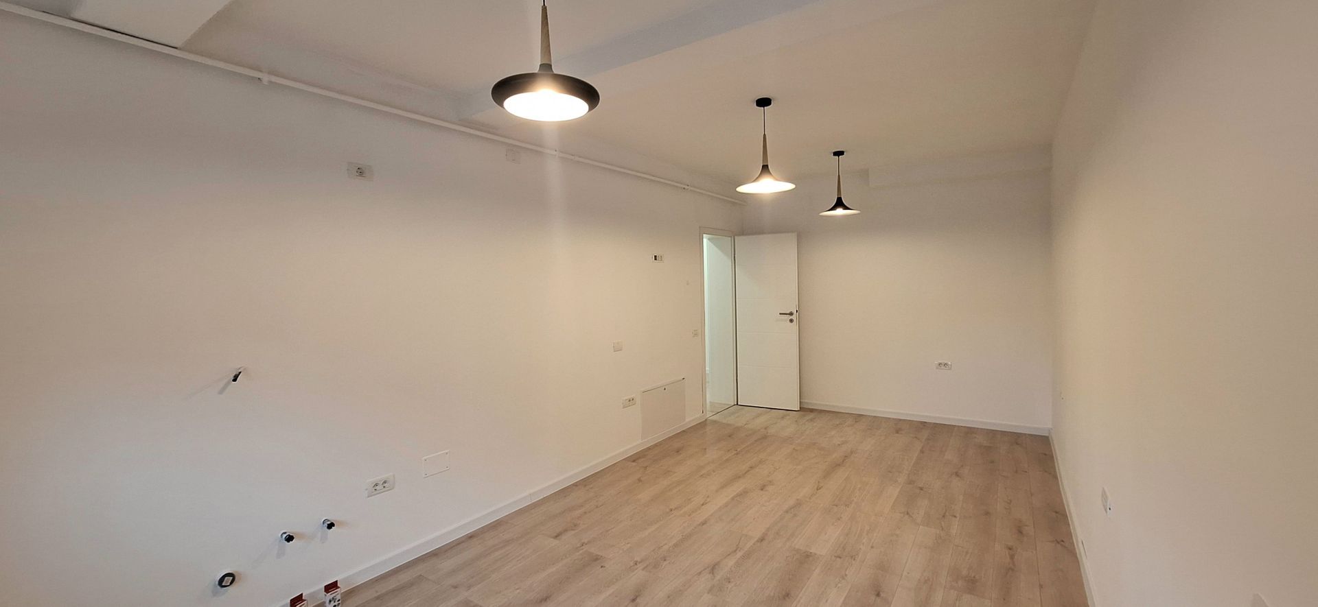 Apartament cu 3 camere si loc de parcare - Kaufland - Poză 5