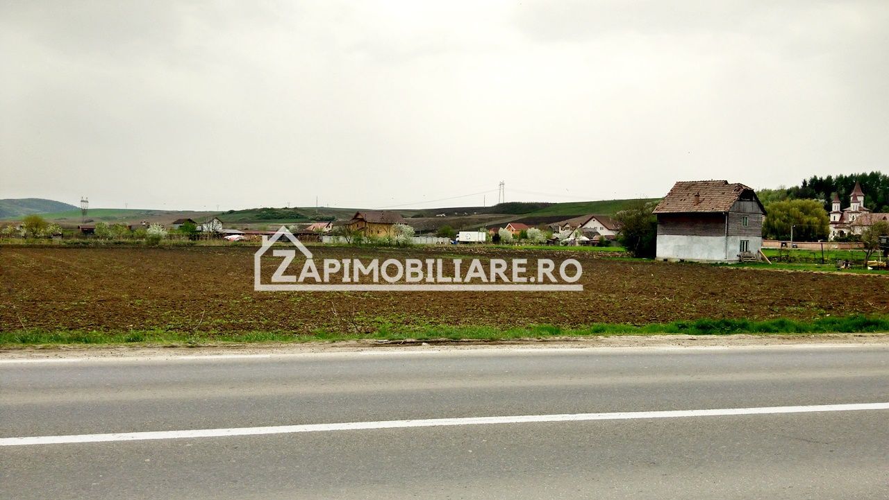Teren 5800 mp,150m de Aeroport deschidere 58m la E60,20 euro - Poză 2