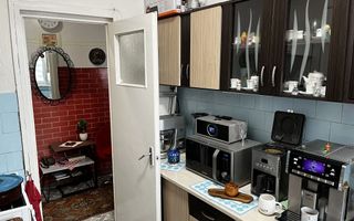 Apartament 3 camere luminos,  zona Facultatea de Litere - Poză 4