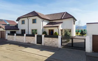 Sacele-Casa 6 dormitoare + 4 bai teren 979 mp. - Poză 59