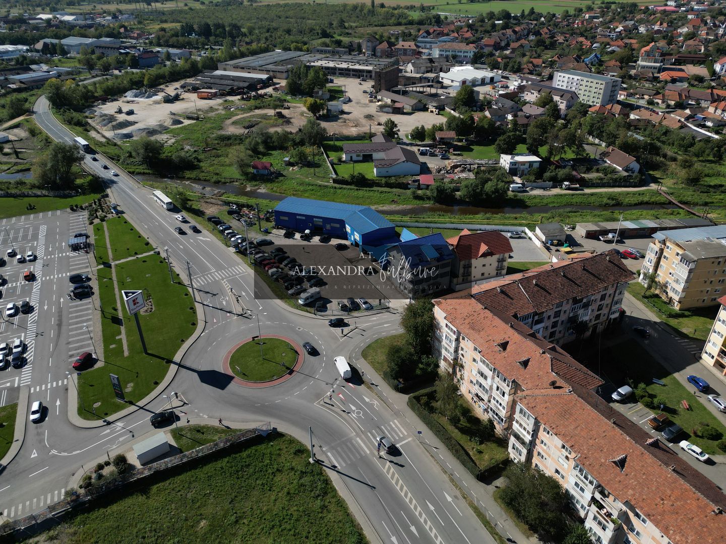 Oportunitate strategică de dezvoltare în Hațeg 3.079 mp - Poză 1