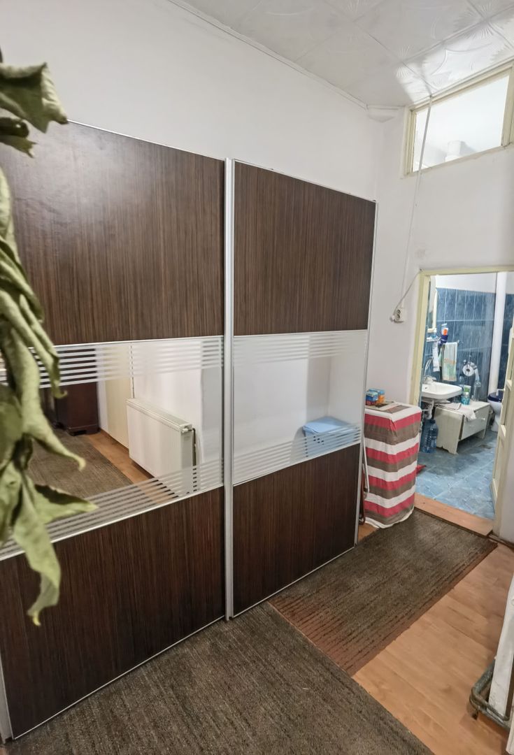 Casa vacanta,investitie  in Gurahont cu teren generos - Poză 12