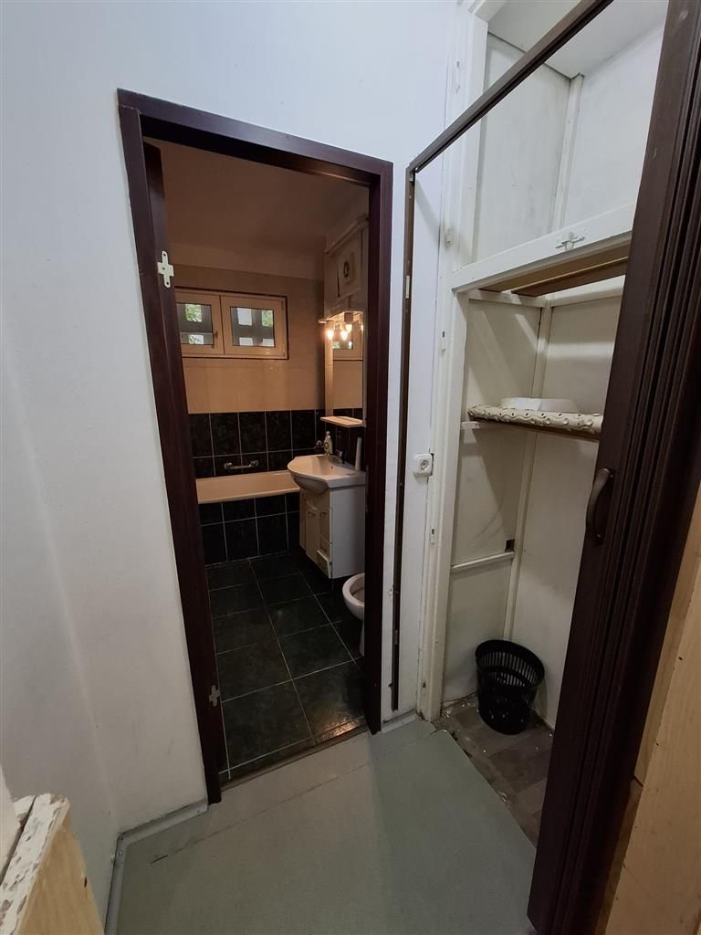 3 camere zona G. Lazar centrala. parter - Poză 16