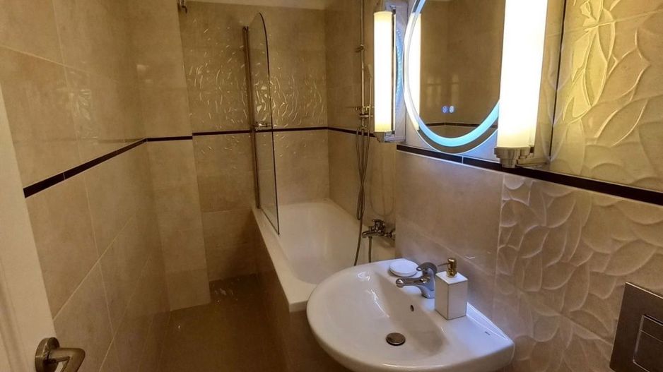 AP. 2 CAMERE 13 SEPTEMBRIE, LOC PARCARE, BUCATARIE INCHISA, RENOVAT - Poză 6