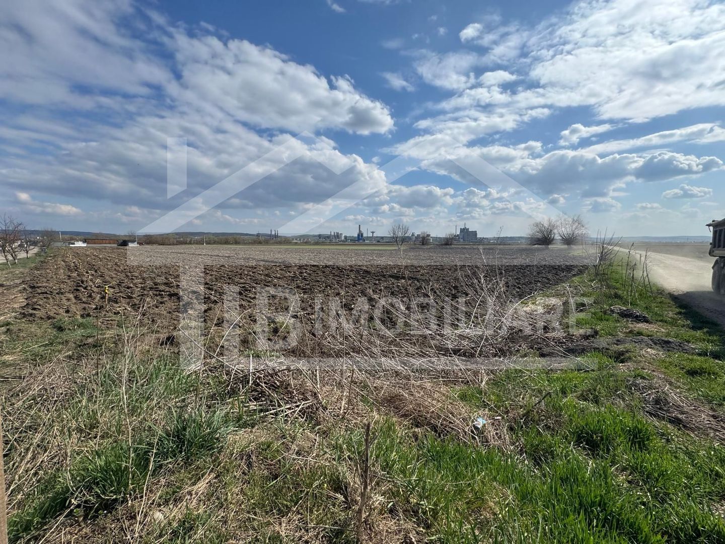 Teren intravilan, 501 mp, Zona Nazna - Poză 1