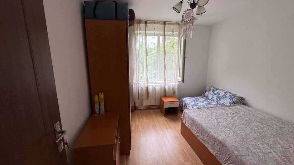 Vanzare apartament 3 camere, bloc 1984, Basarabia- Costin Georgian - Poză 4
