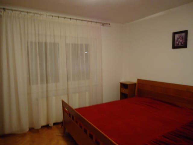 De inchiriat apartament cu 2 camere , Tineretului sector4 - Poză 3