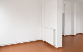 SPAȚIU COMERCIAL 102 MP | VALEA AURIE | VITRINE 8 ML | TRAFIC PIETONAL - Poză 3