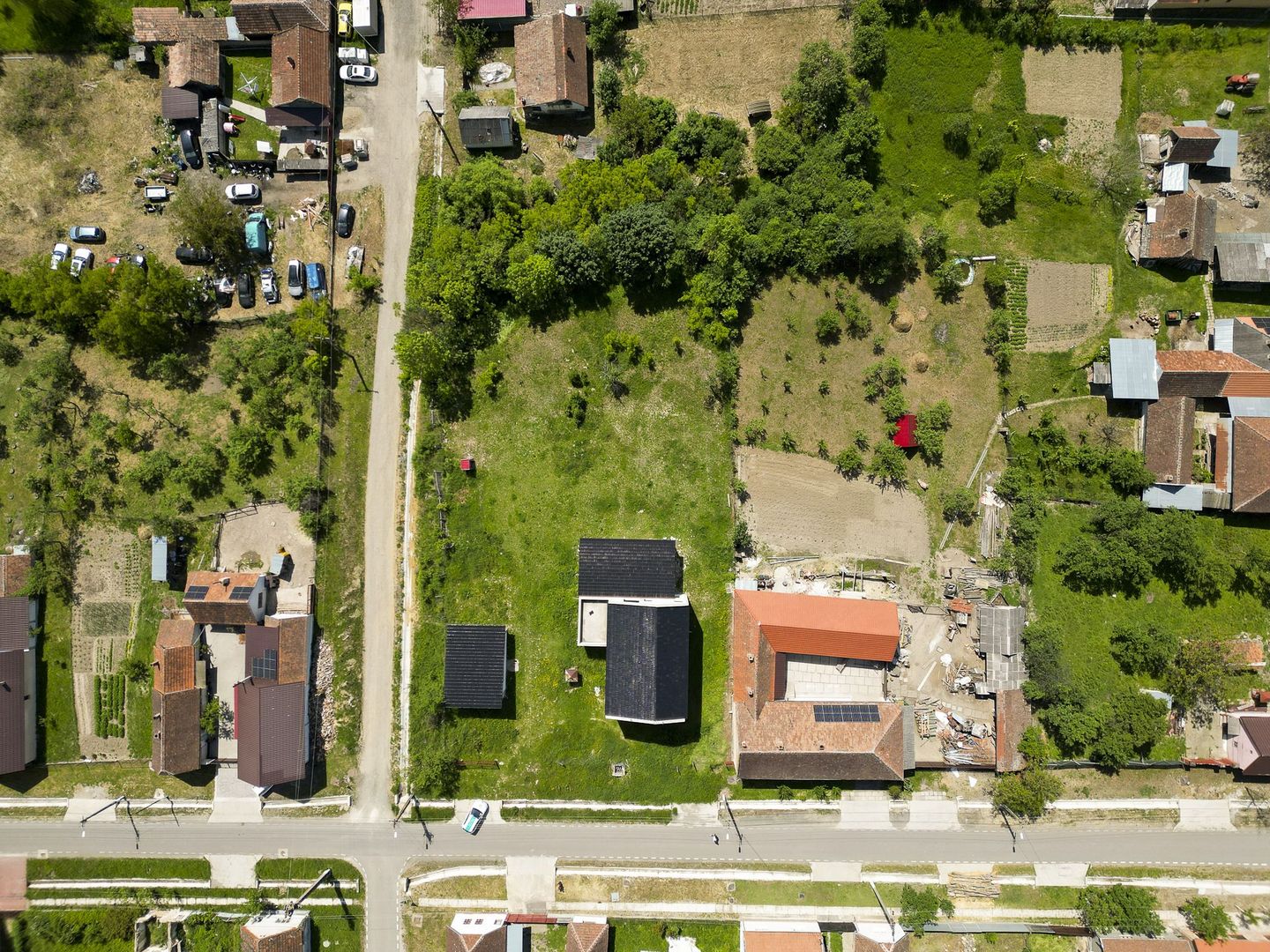 Casă la roșu din BCA de vânzare în Județul Arad - Poză 2