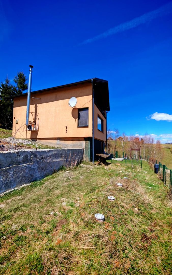 Casa / pensiune investitie sat Pestera, Moieciu, Bran - Poză 32
