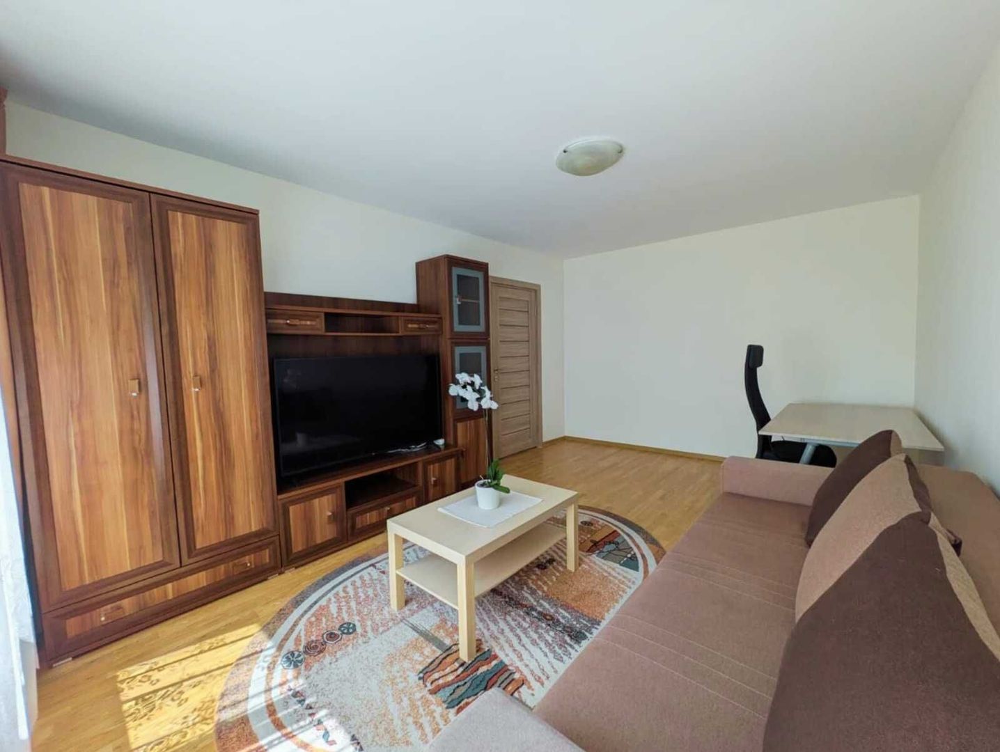 Apartament renovat si modern de 2 camere in zona Dristor la 10 min de metrou - Poză 2