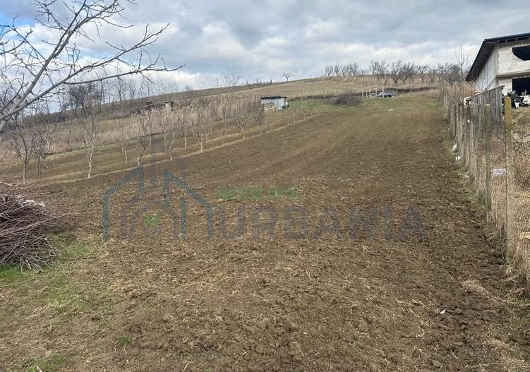 Teren intravilan 1724mp - Poză 4