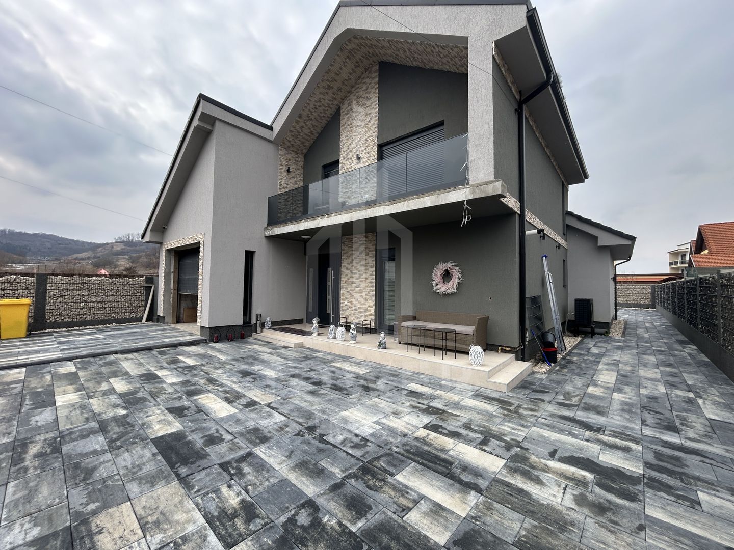 Casă de vânzare în Mediaș | Piscină | Panouri Fotovoltaice - Poză 9