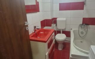 Garsonieră luminoasă cu geam la baie | complet utilată | Turnișor - Poză 6