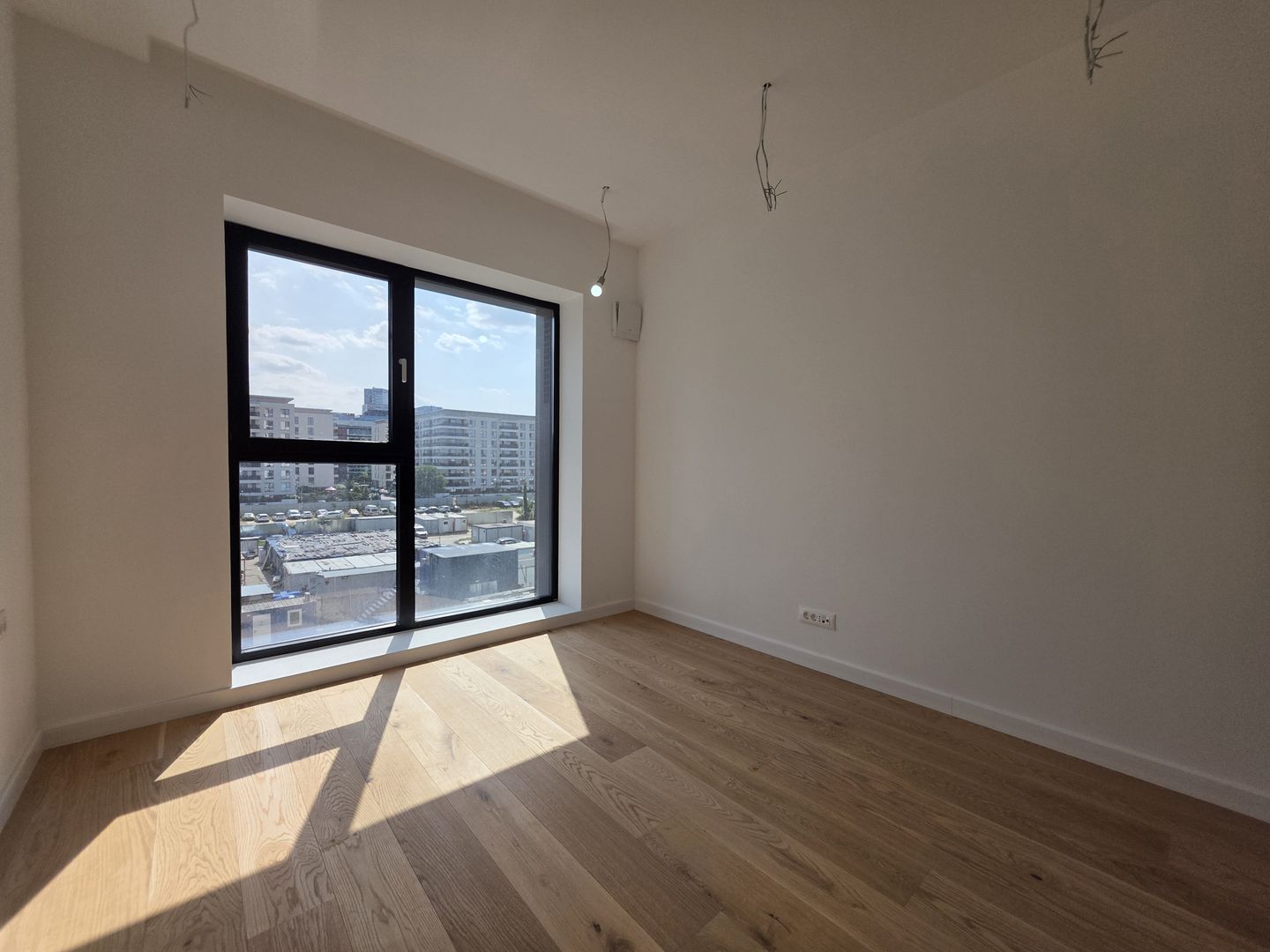 Apartament 3 camere Nusco, la 5 minute de mall Promenada! - Poză 10