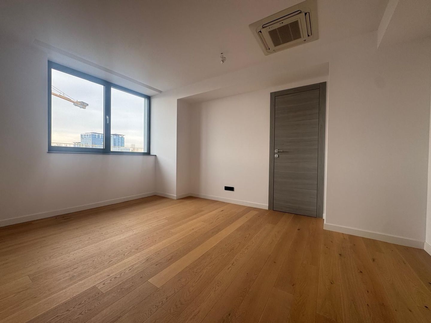 3 camere PREMIUM| 117 MP + 10 MP terasa - Poză 6