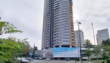 Penthouse 194 mp utili + 4 balcoane, view superb!