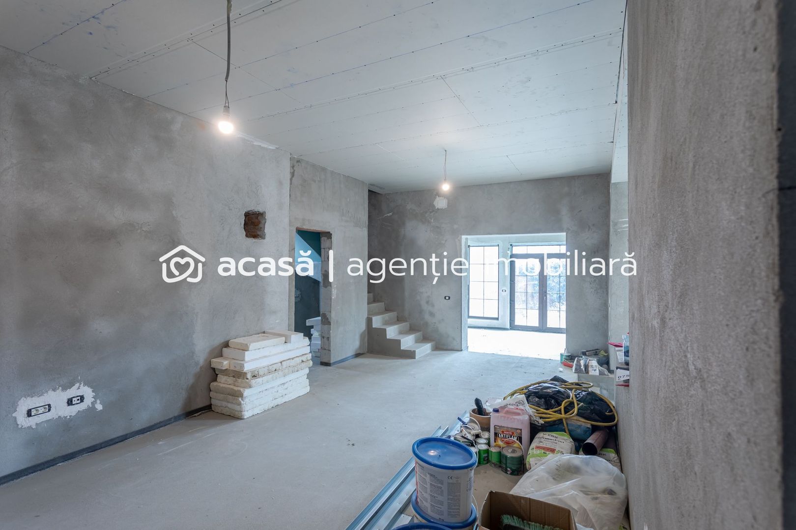 Casă / Vilă semifinisată cu destinații multiple zona centrală - Poză 10