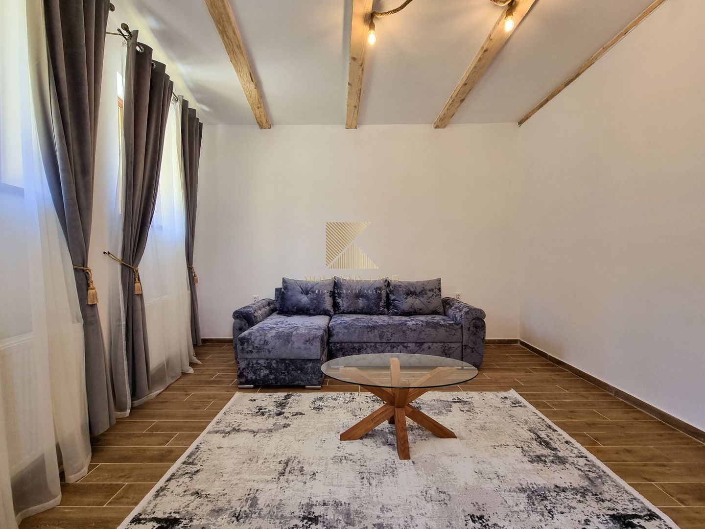 Casă individuală complet renovată, situată în centrul istoric al Brașo - Poză 8