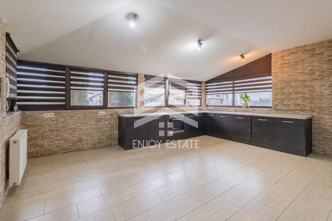 Apartament 4 camere si Curte Proprie | Parcare Inclusă - Poză 1
