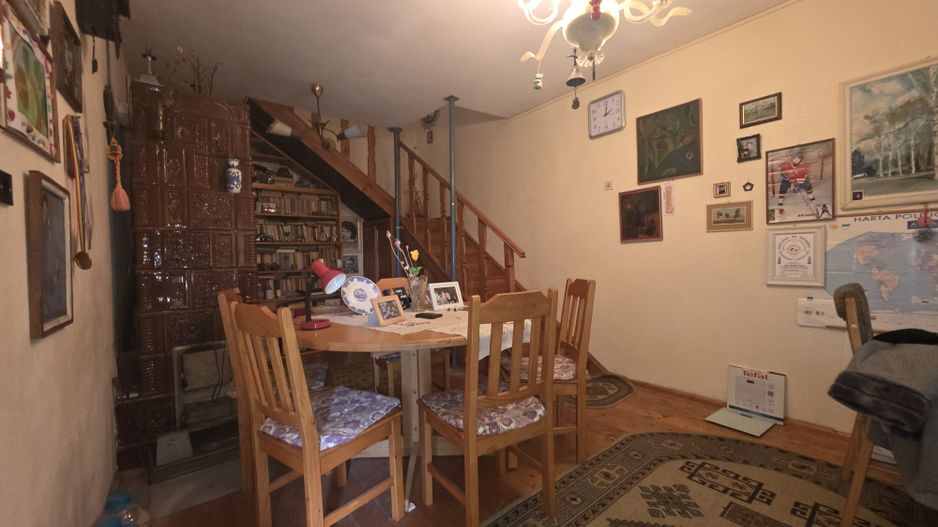 Casa vacanta zona colinara la 5 minute de municipiul Targoviste - Poză 16