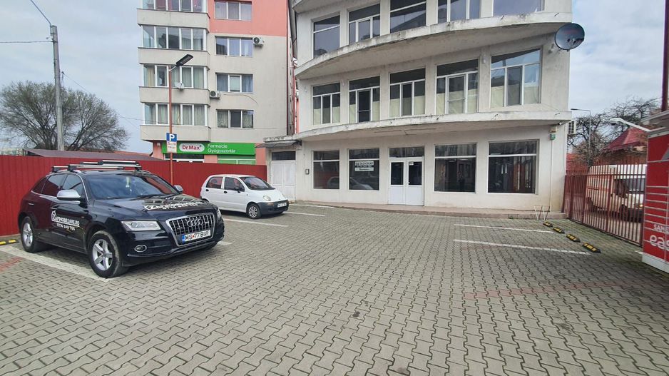 Spatiu comercial 300mp utili+parcari zona Gara Mică 5 eur mp - Poză 7