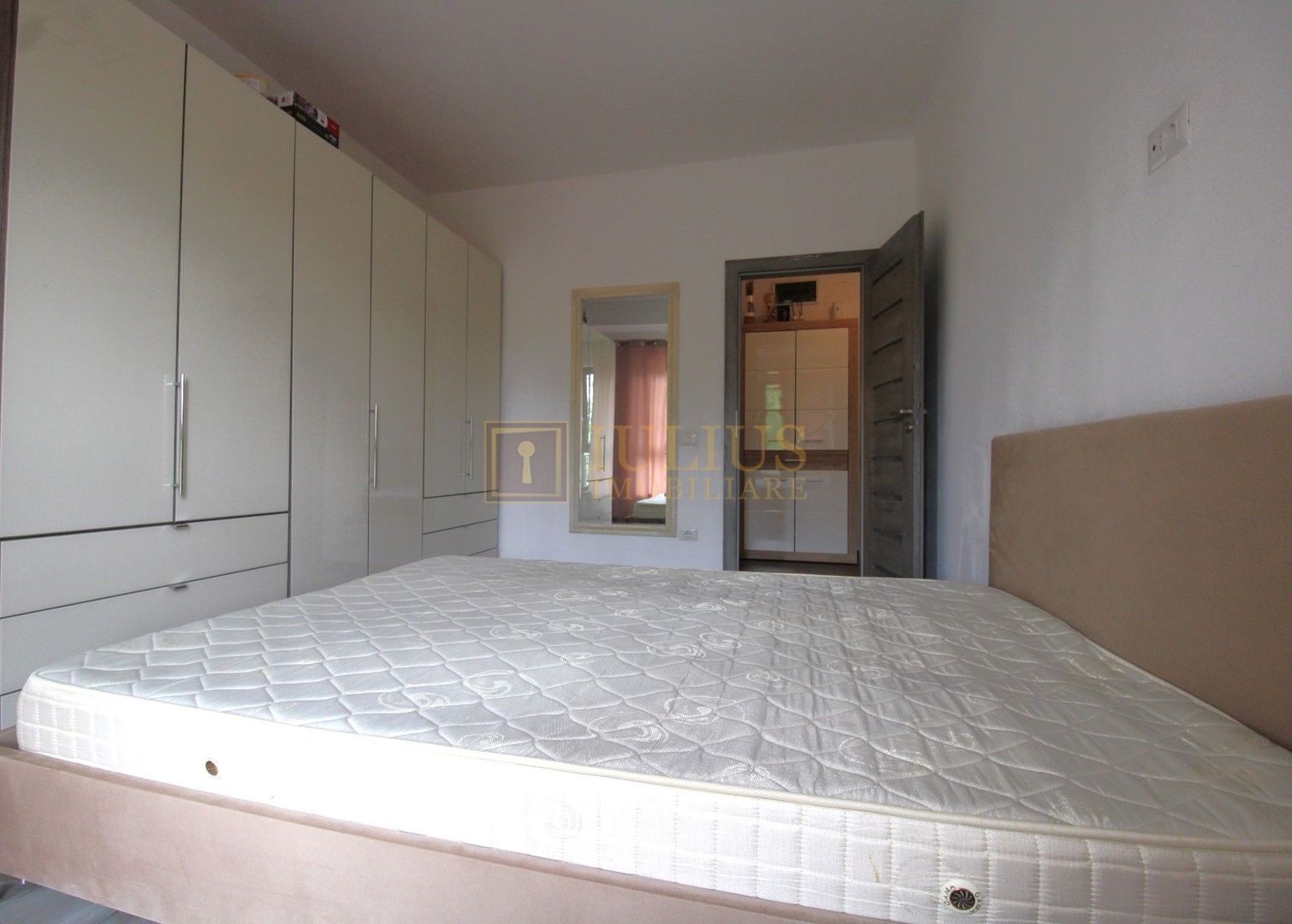 Bloc nou, centrala proprie, lângă restaurant Tinecz - Poză 7