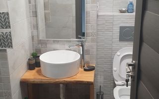 Apartament 2 camere pe termen lung - Vedere La Lac Frontal - Poză 7