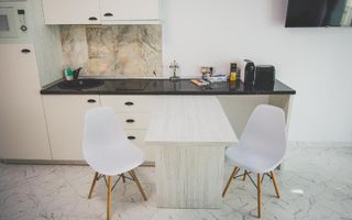 Studiou în prima linie la mare, cu vedere directă la mare - Poză 6