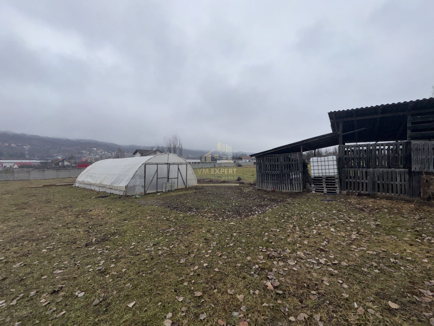 TEREN INTRAVILAN 2200 MP CAMPULUNG ARGES - Poză 16