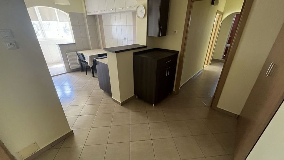 Închiriere Apartament cu 3 camere Titan, 2 bai, renovat, AC, 10 min metrou - Poză 8