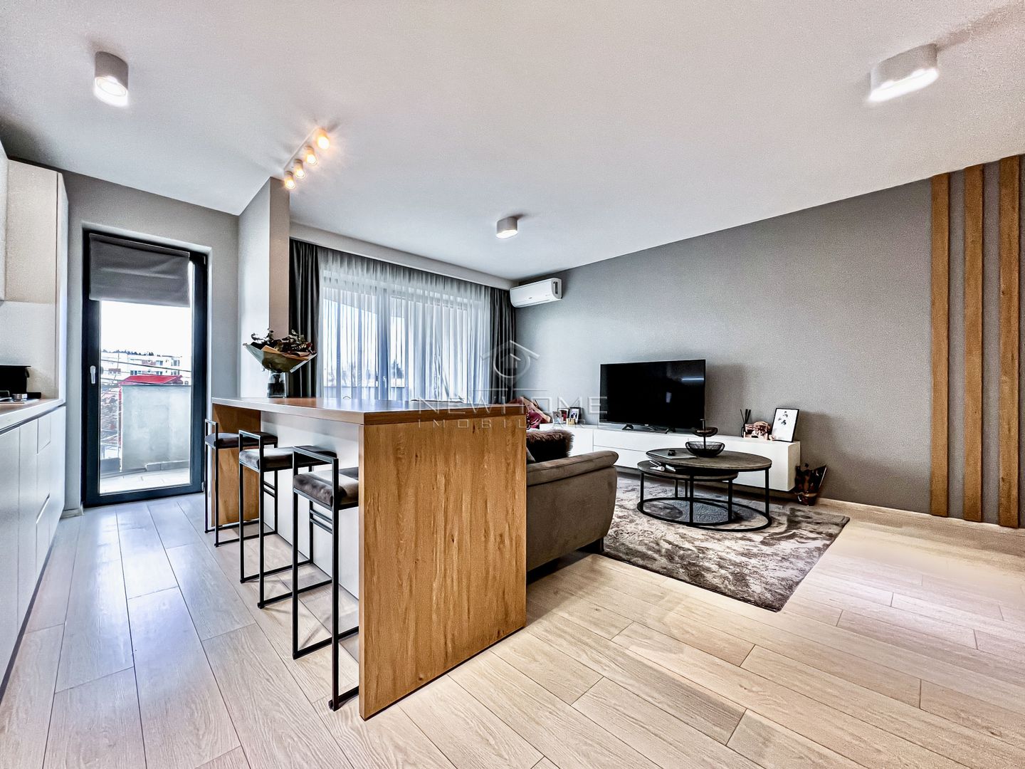 Apartament 2 camere 66 mp, zona Central - Poză 3